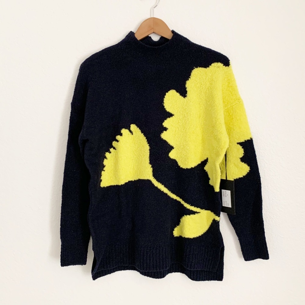 Women's Black & Bright Yellow Floral Crewneck Sweater